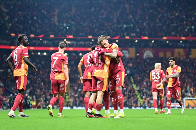 Galatasaray, RAMS Başakşehir karşısında şampiyonluk ateşini yaktı Galatasaray, RAMS Başakşehir karşısında şampiyonluk ateşini yaktı