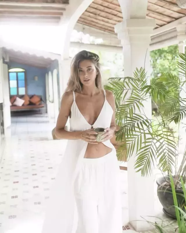 Şeyma Subaşı yine Kur'an-ı Kerim'i paylaştı, o sözleri yazdı: Allah herkese nasip etsin