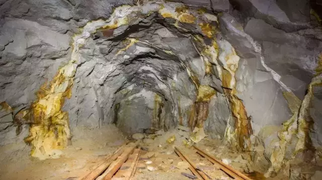 Trilyonluk keşif: Toprağın altından servet fışkırdı Trilyonluk keşif: Toprağın altından servet fışkırdı